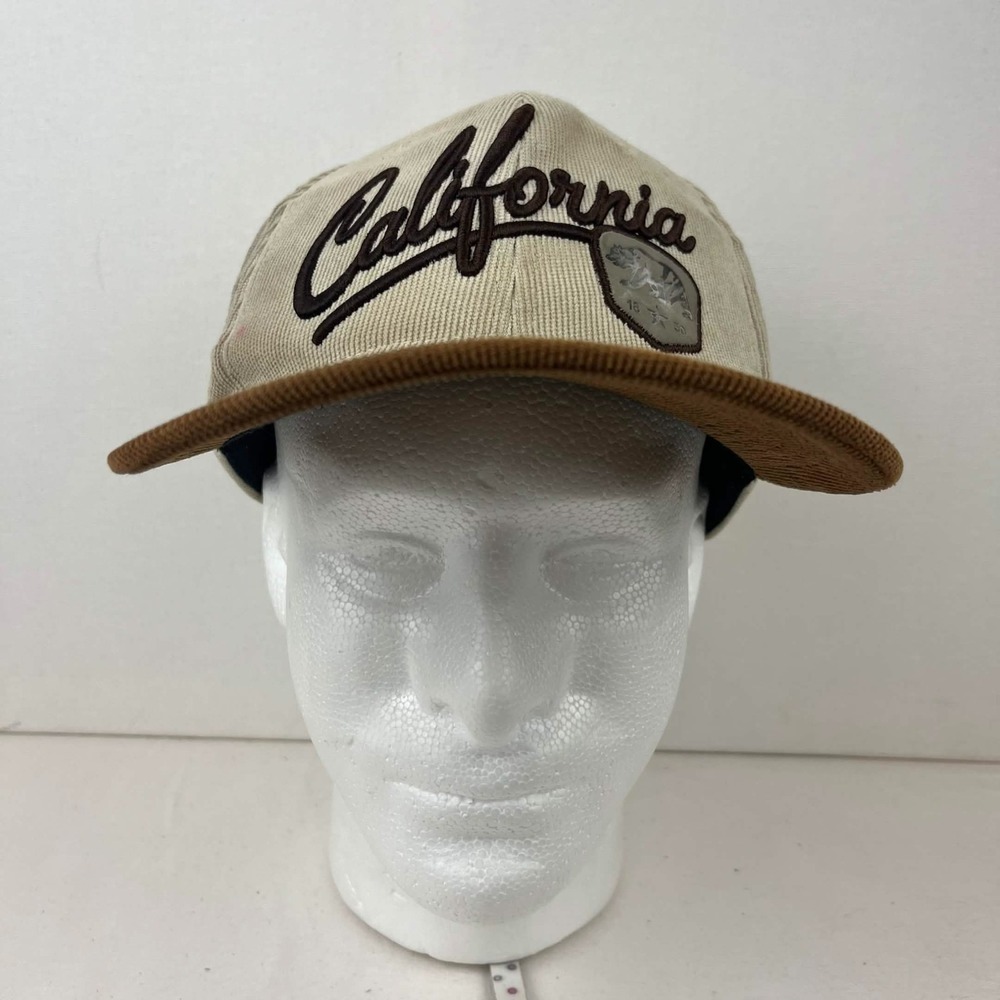 GUC Vintage Grand Central California Corduroy Bear Two Tone Snapback Hat Mens
